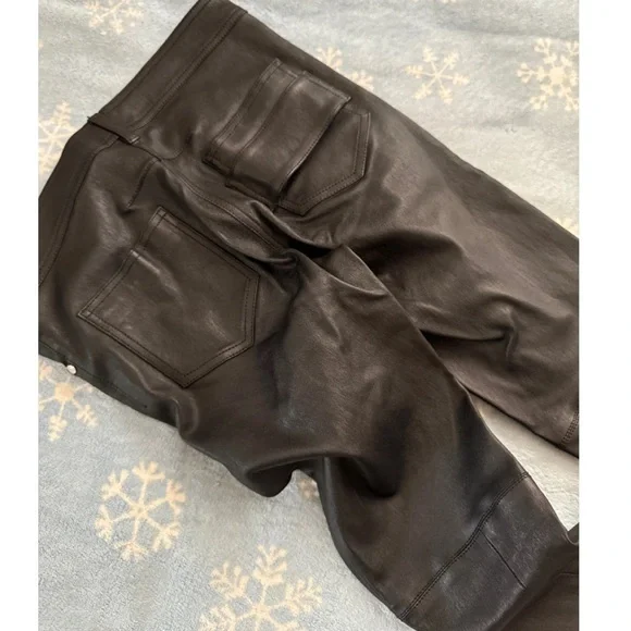 Condition is good!! Leather pants. Good style and very cool